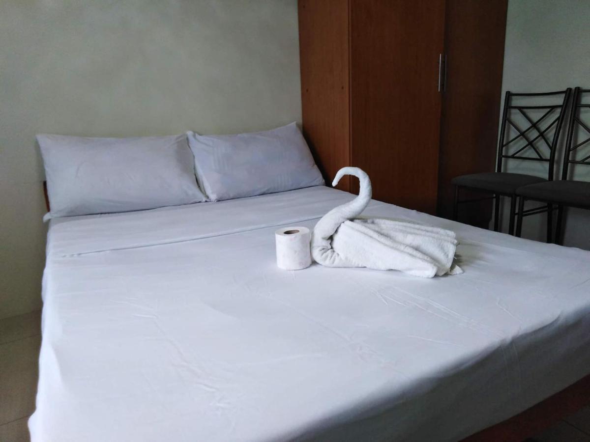 Horizon 101 A4 Near Robinson Mall Free Pool Wifi Cebu Kültér fotó